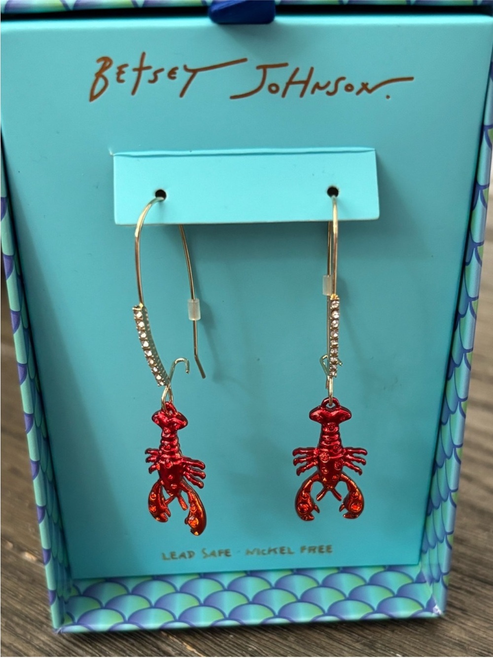 Betsey Johnson Red Lobster Charm Drop Earrings - Picture 4 of 7